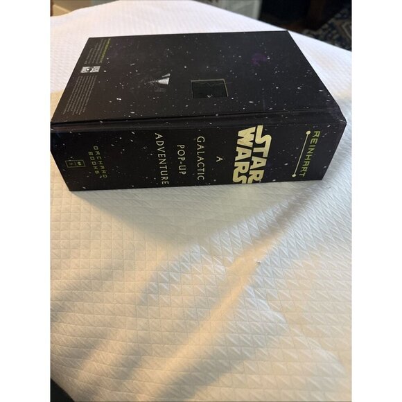 Star Wars: A Galactic Pop-Up Adventure by Matthew Reinhart and Lucasfilm Ltd - Picture 9 of 11